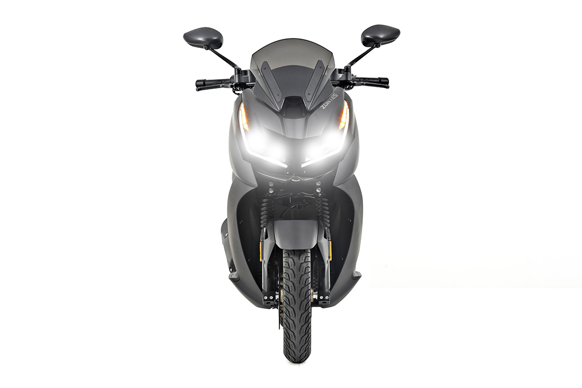 Zontes 125E negro mate