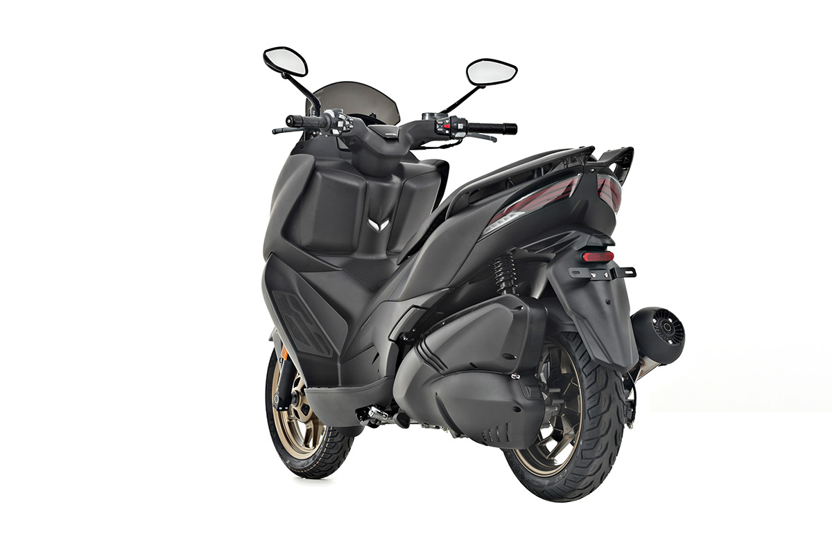 Zontes 125E negro mate
