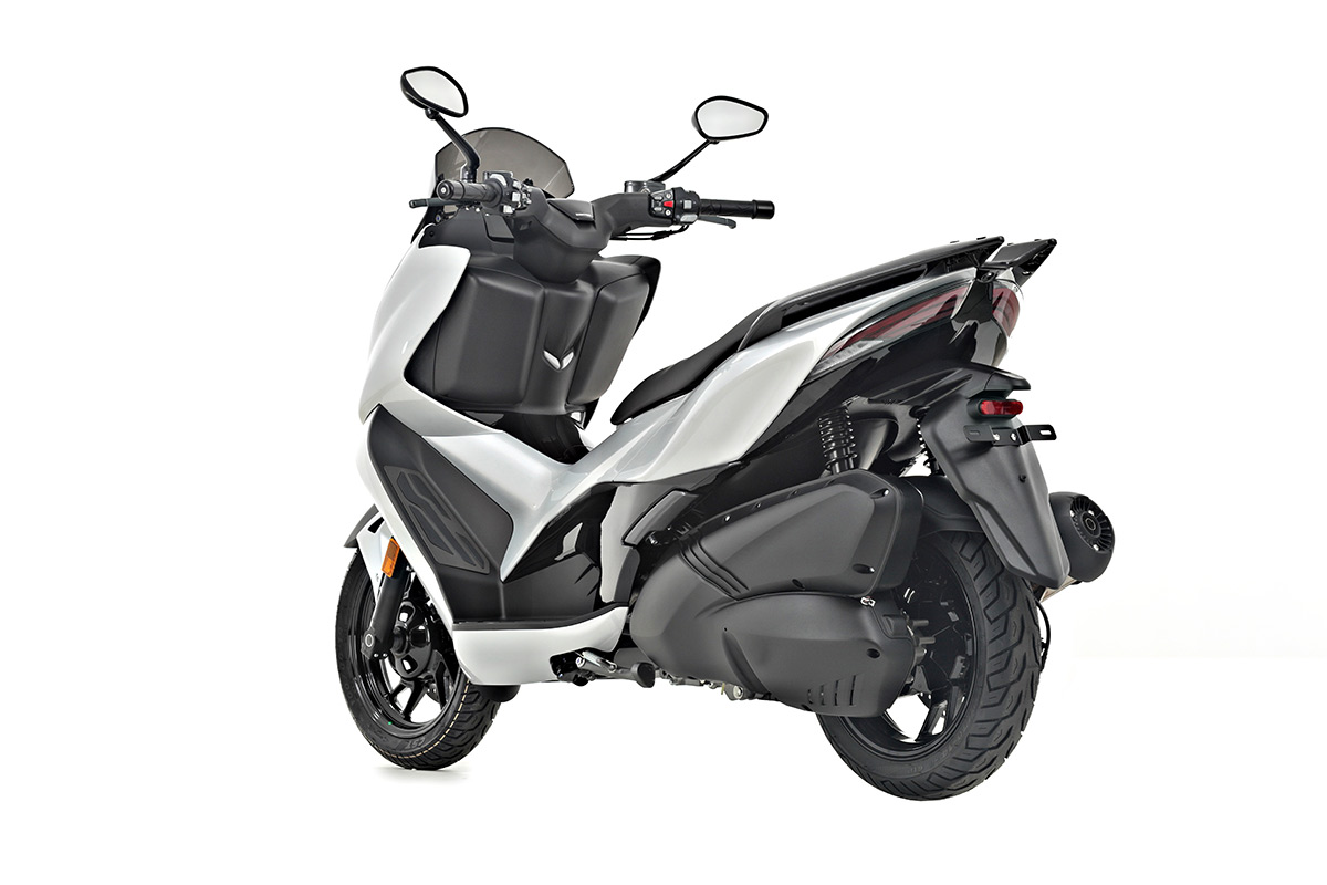 Zontes 125E plata